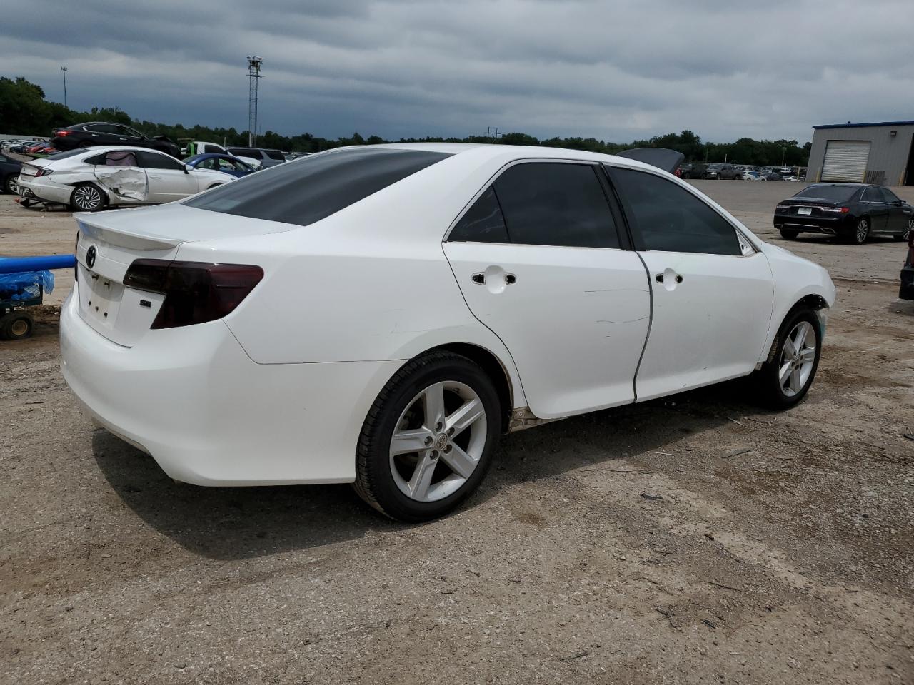 4T1BF1FK0EU329167 2014 Toyota Camry L