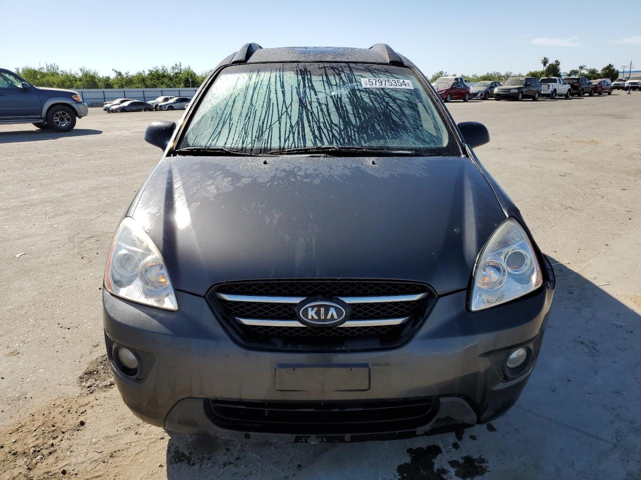 KNAFG526087165809 2008 Kia Rondo Lx