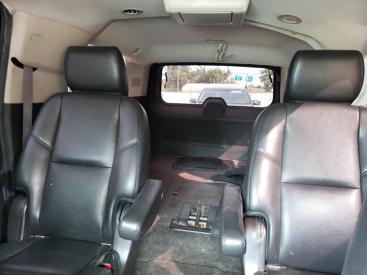 1GNSCKE06ER176162 2014 Chevrolet Suburban C1500 Ltz