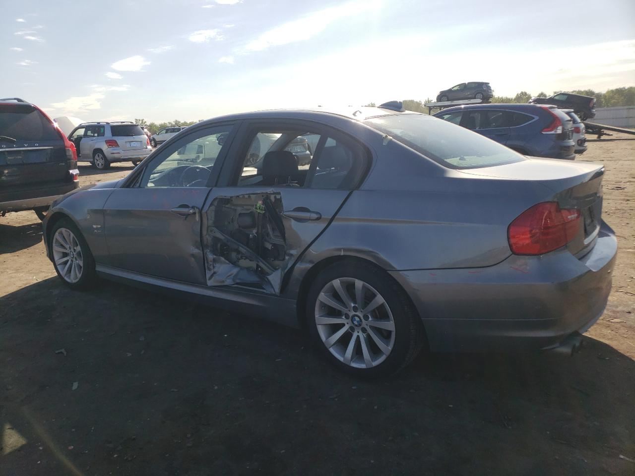 WBAPK7C52BA972153 2011 BMW 328 Xi