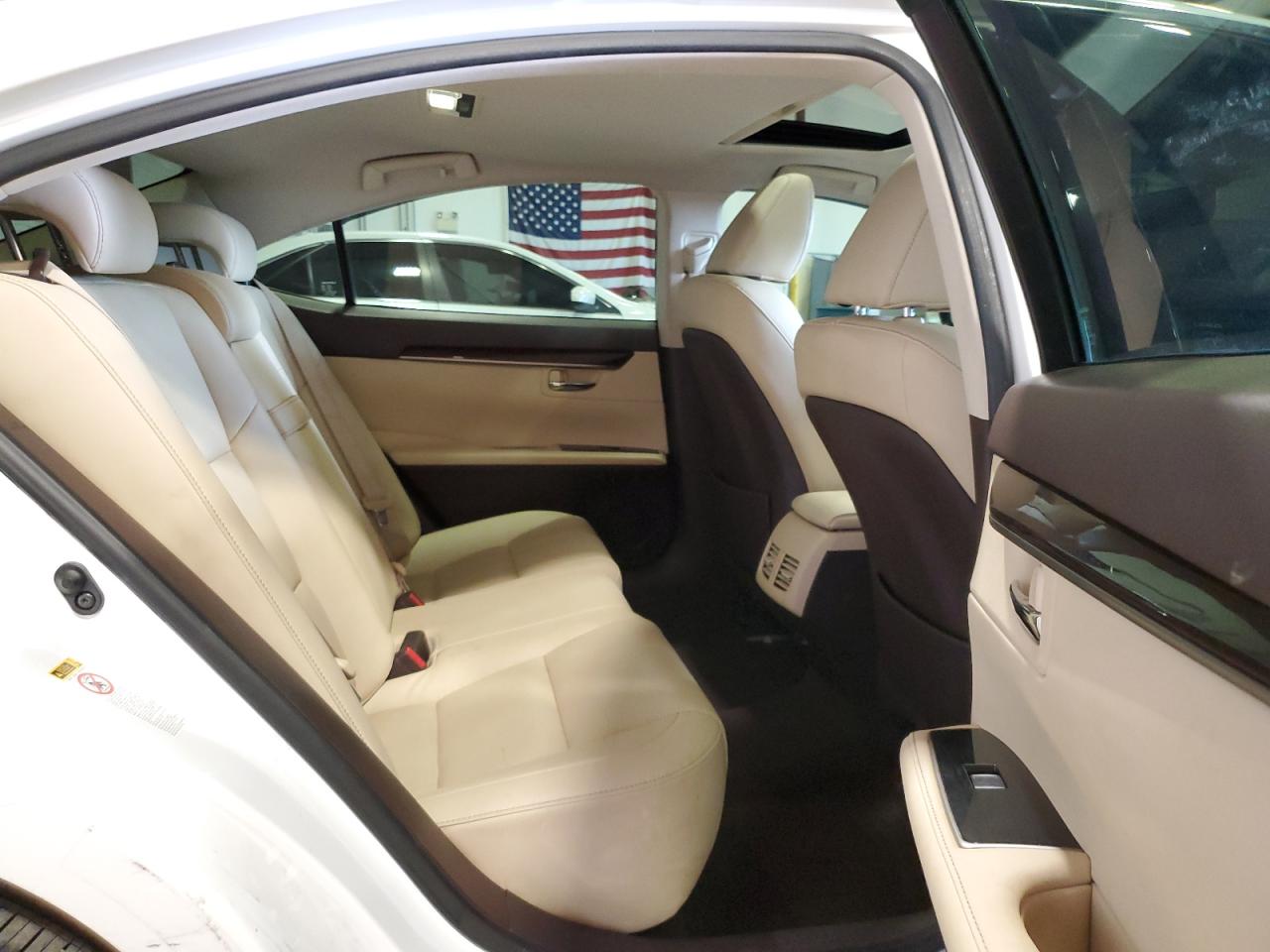 JTHBK1GG2G2242930 2016 Lexus Es 350