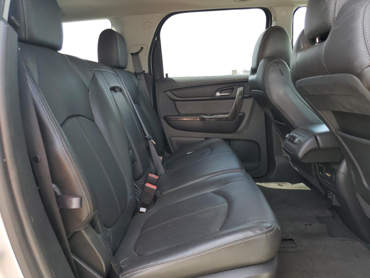 1GKKVSKD9HJ123778 2017 GMC Acadia Limited Slt-2