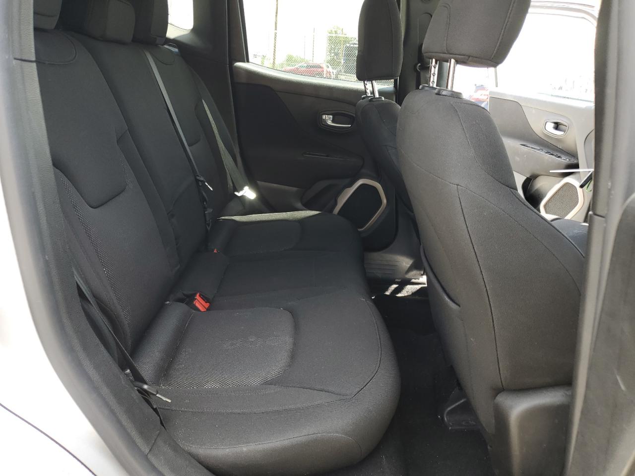 ZACCJBBT1GPD53977 2016 Jeep Renegade Latitude