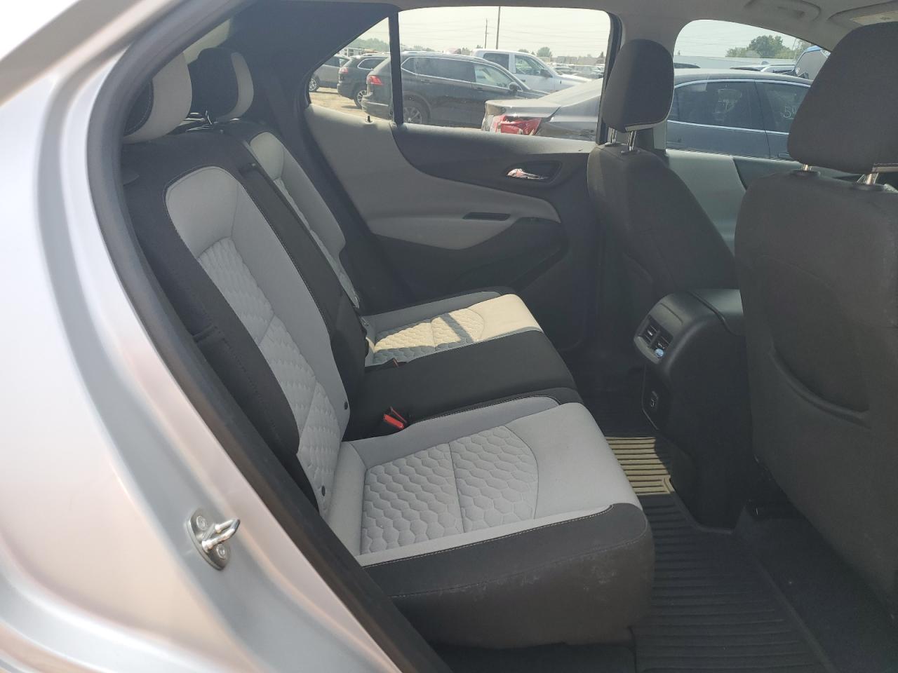 2GNAXHEV7K6215752 2019 Chevrolet Equinox Ls