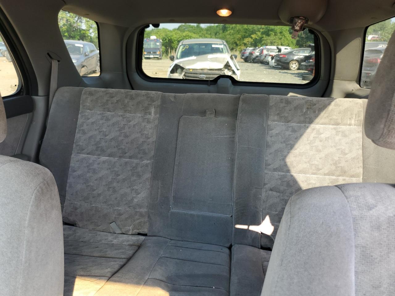 KNDJD733645305681 2004 Kia Sorento Ex