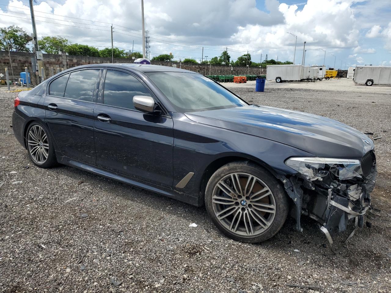 WBAJB9C59JG463741 2018 BMW M550Xi