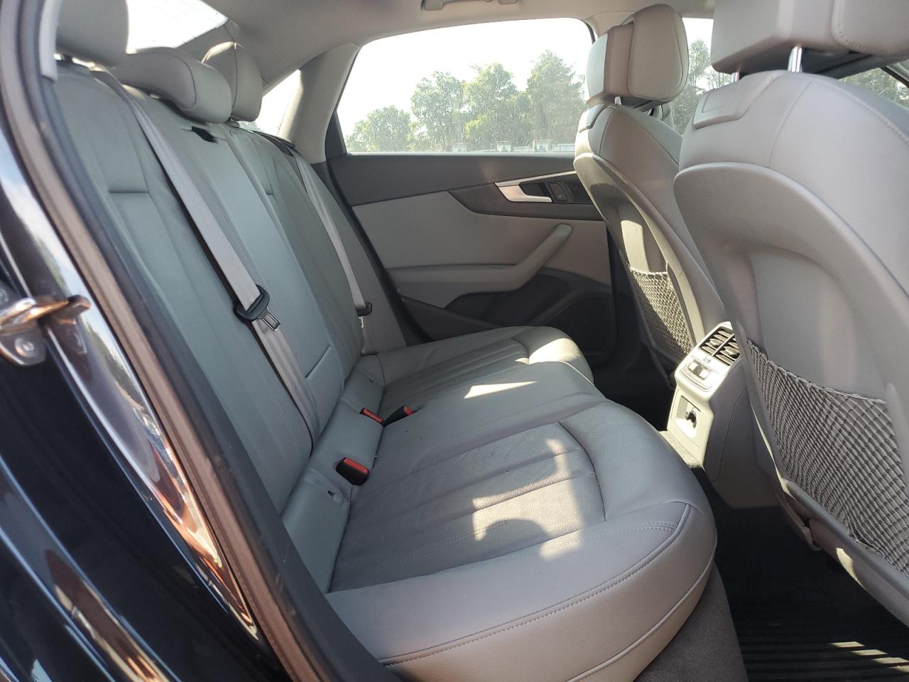 WAUENAF43HN057716 2017 Audi A4 Premium Plus