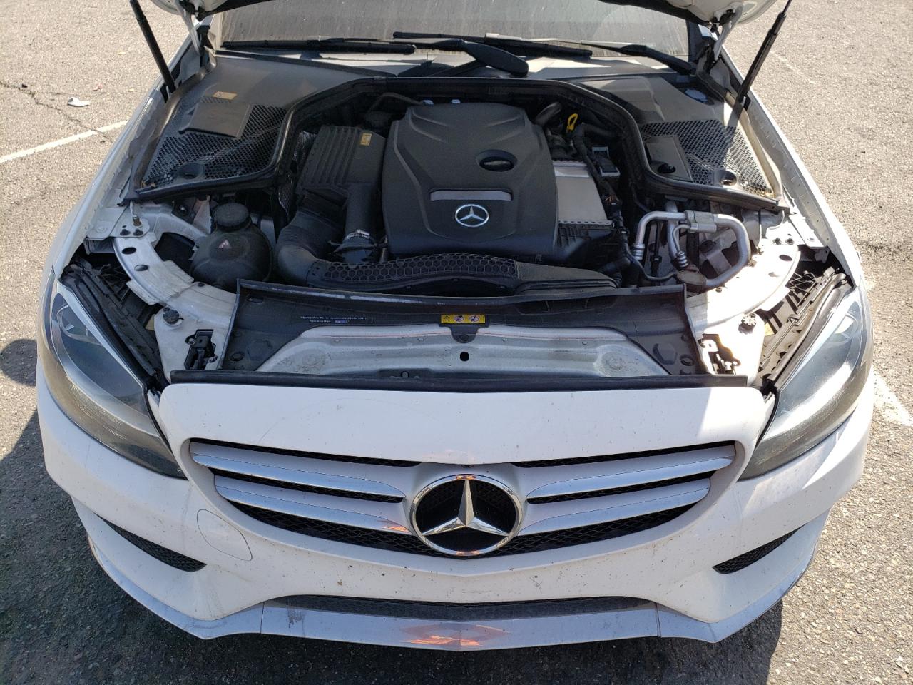 55SWF4JB6GU126261 2016 Mercedes-Benz C 300