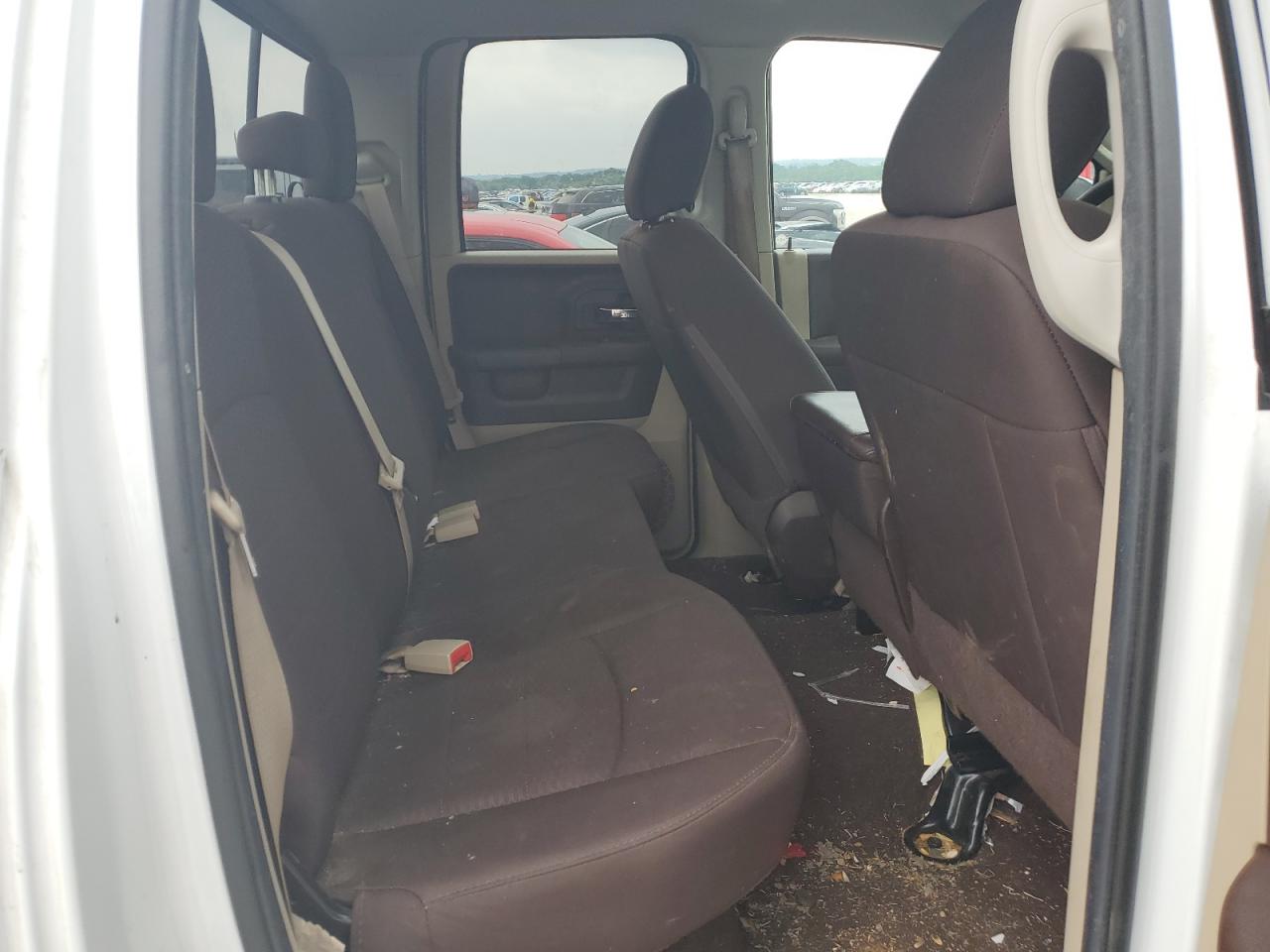 1C6RR6GT5GS269083 2016 Ram 1500 Slt