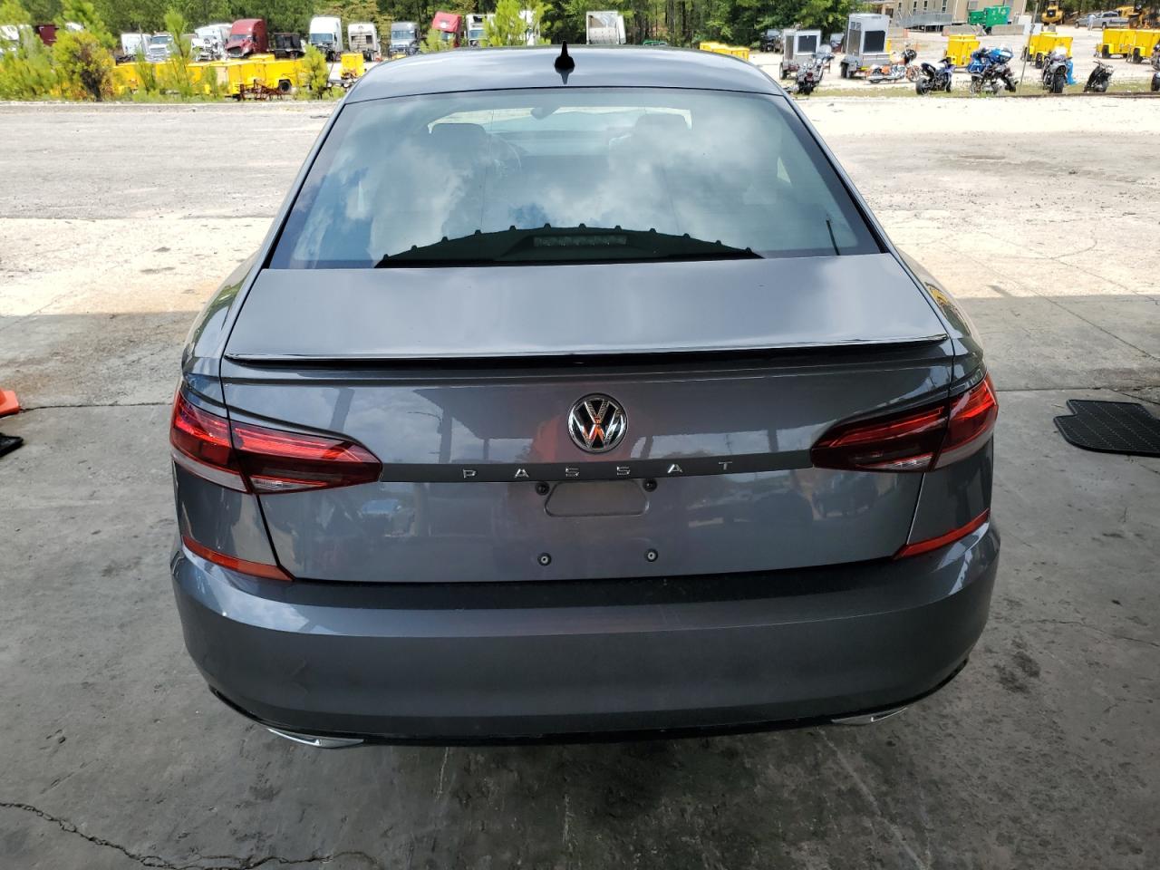 1VWMA7A37LC027289 2020 Volkswagen Passat R-Line