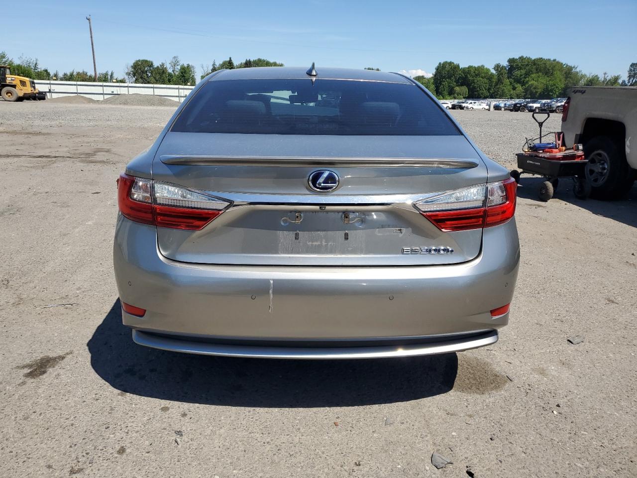 JTHBW1GG9G2125821 2016 Lexus Es 300H