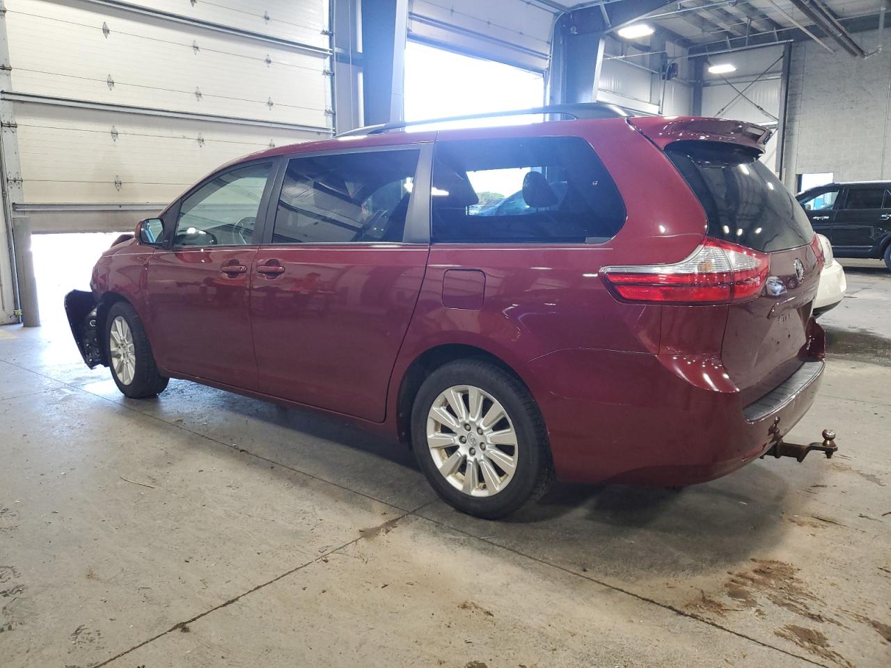 Lot #2912063710 2015 TOYOTA SIENNA LE