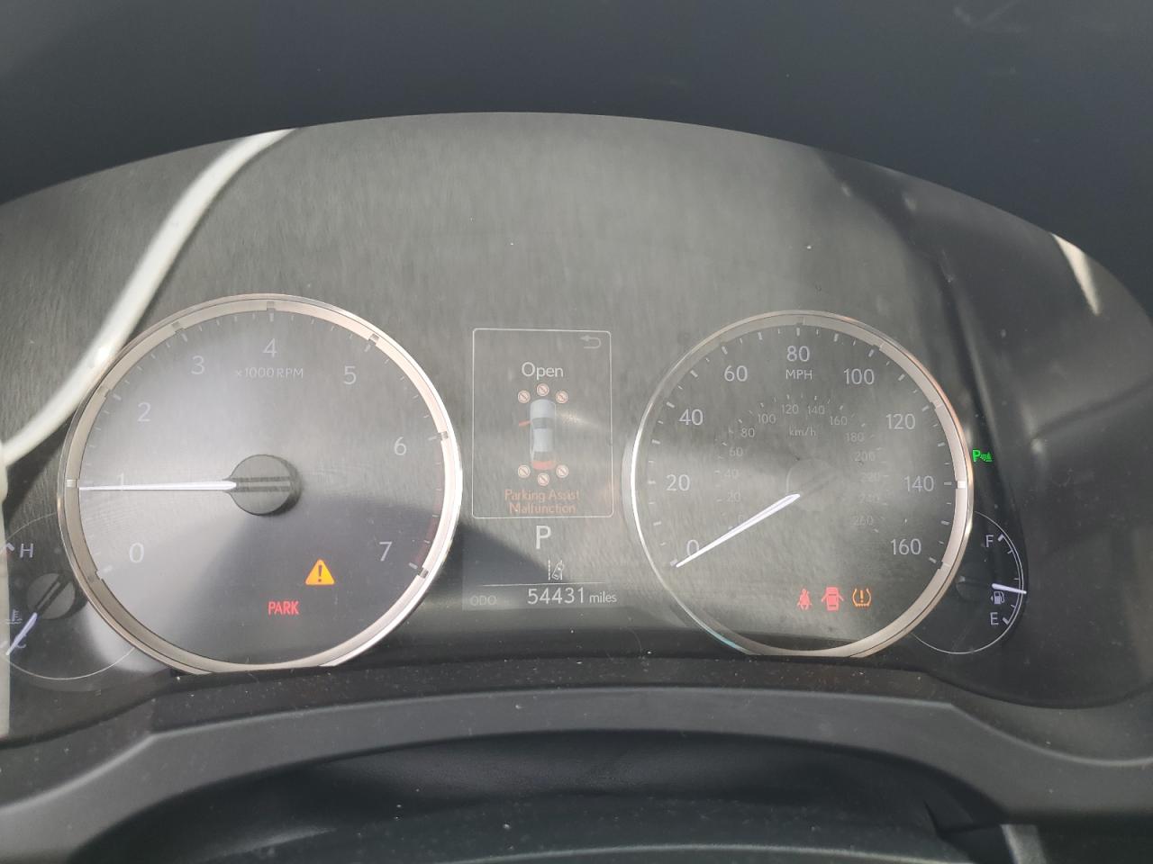 JTHBA1D22J5068391 2018 Lexus Is 300