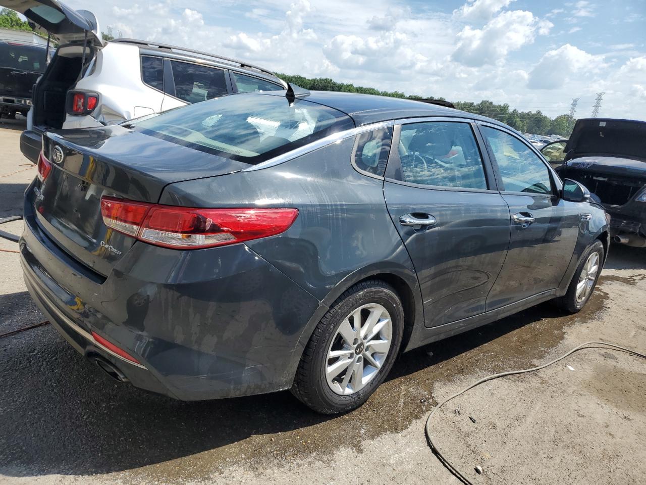 2016 Kia Optima Lx vin: KNAGT4L35G5082174