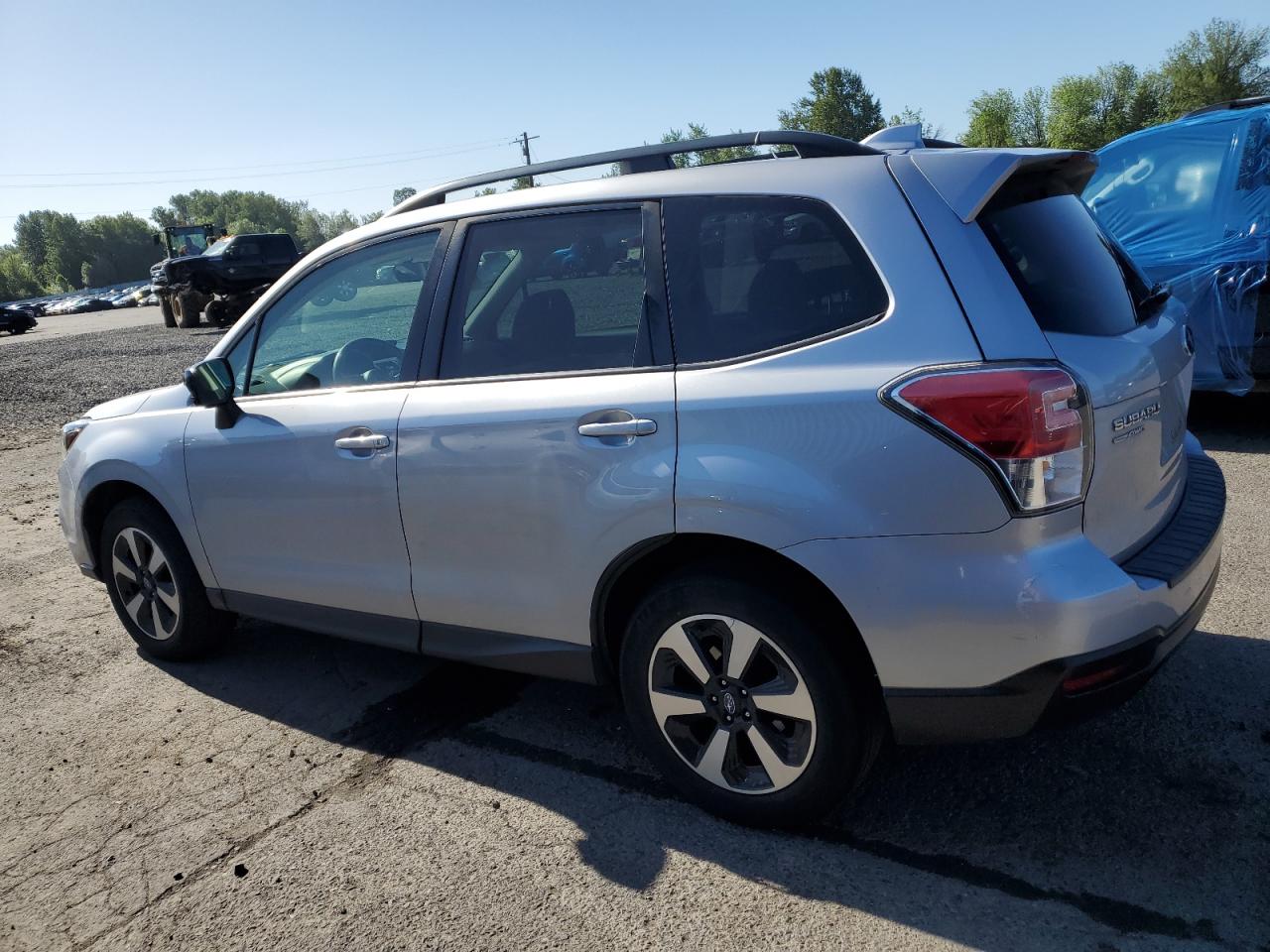 JF2SJAEC8HH482858 2017 Subaru Forester 2.5I Premium