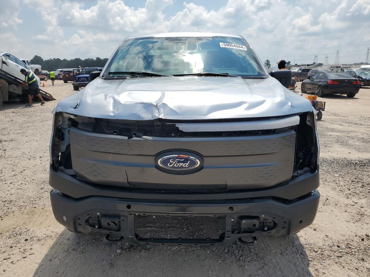 2023 Ford F150 Lightning Pro vin: 1FTVW1EL4PWG18975