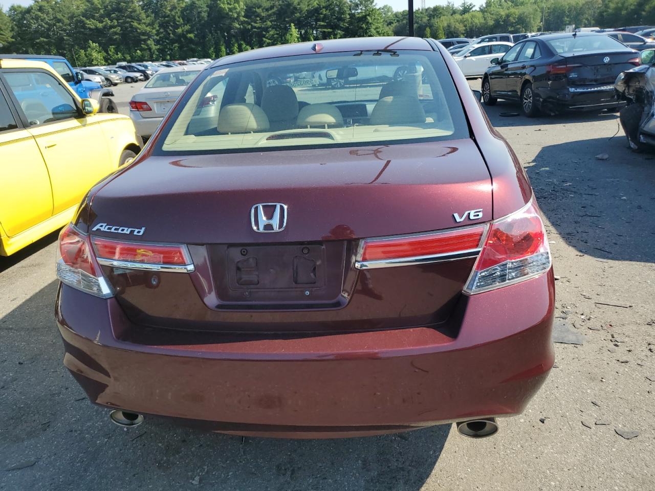 1HGCP3F88BA016081 2011 Honda Accord Exl
