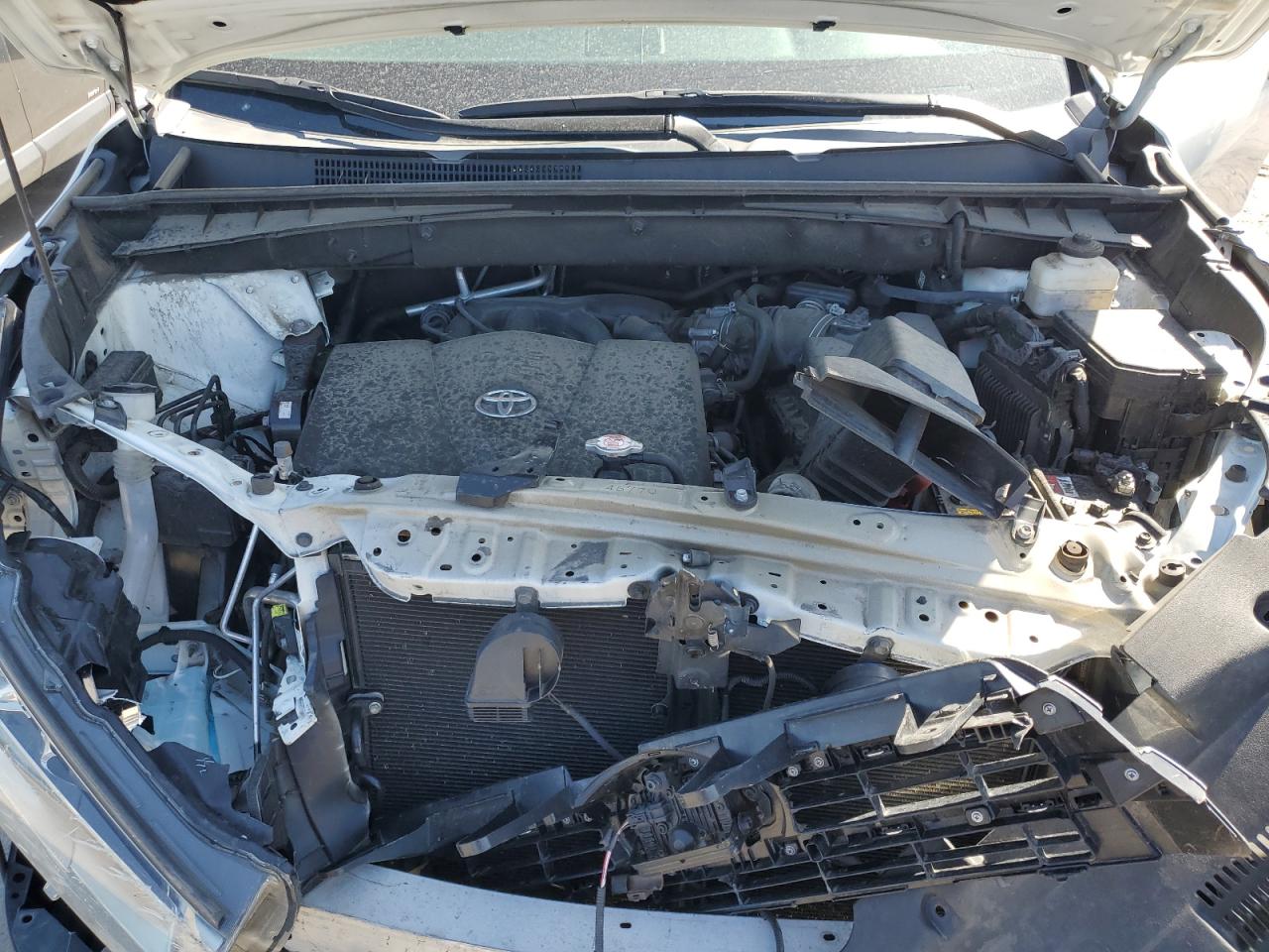 5TDDZRFH8HS478135 2017 Toyota Highlander Limited