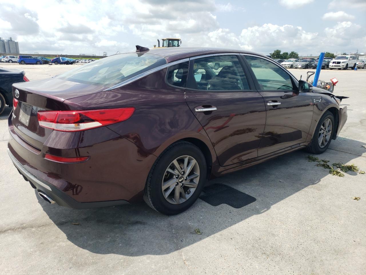 2020 Kia Optima Lx vin: 5XXGT4L33LG389450