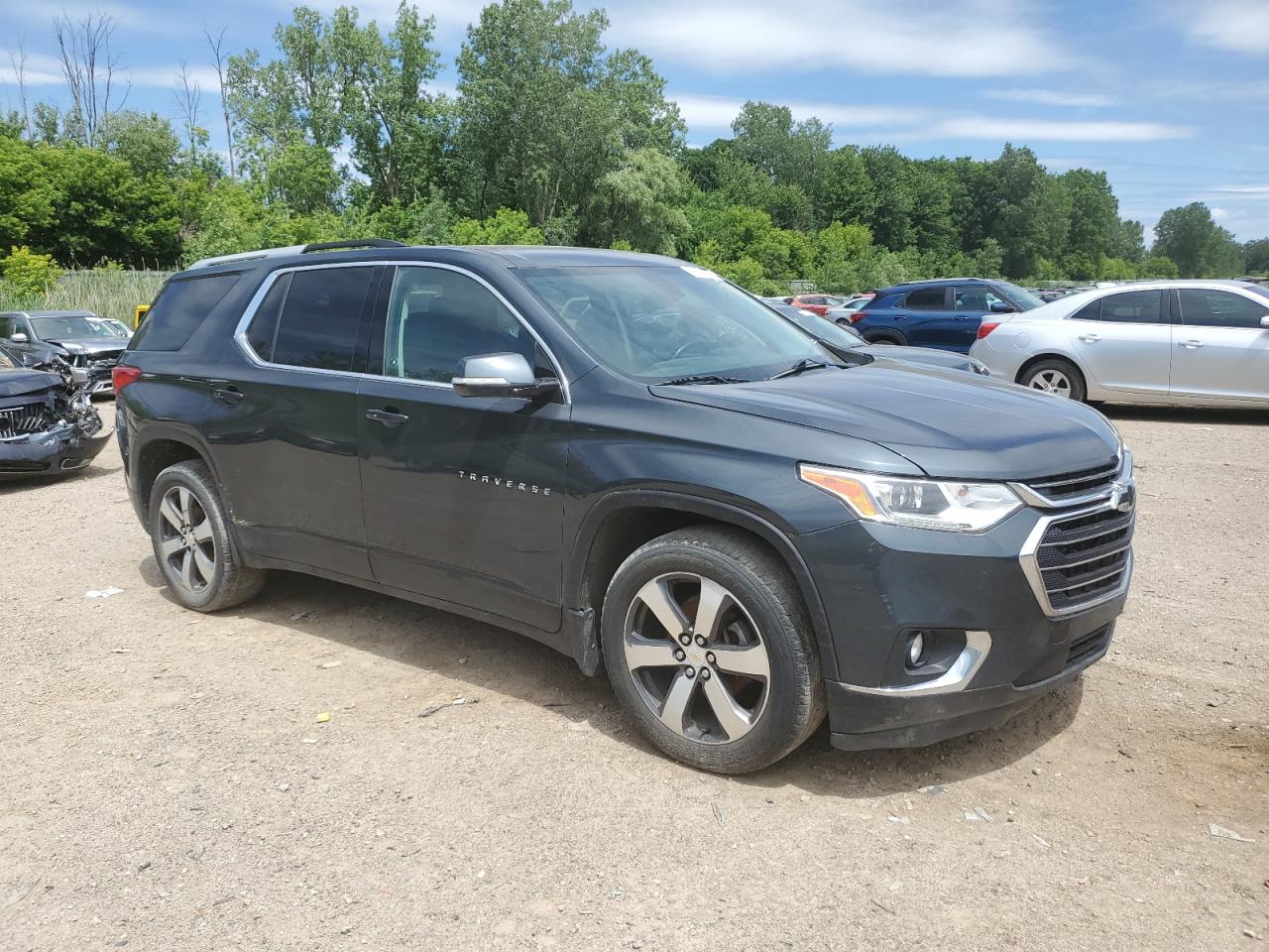 2018 Chevrolet Traverse Lt vin: 1GNEVHKW1JJ110131