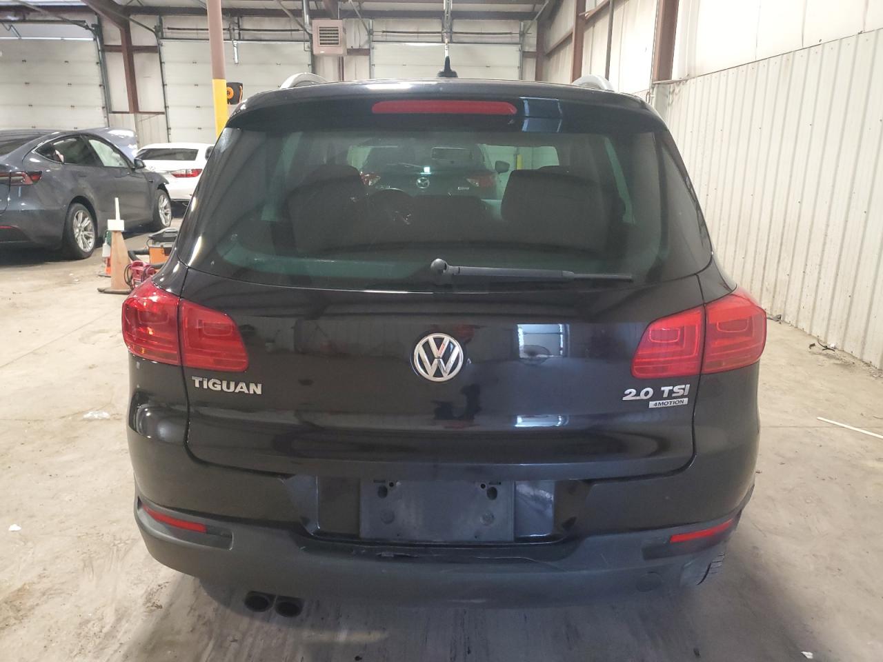 WVGBV7AX5CW605014 2012 Volkswagen Tiguan S