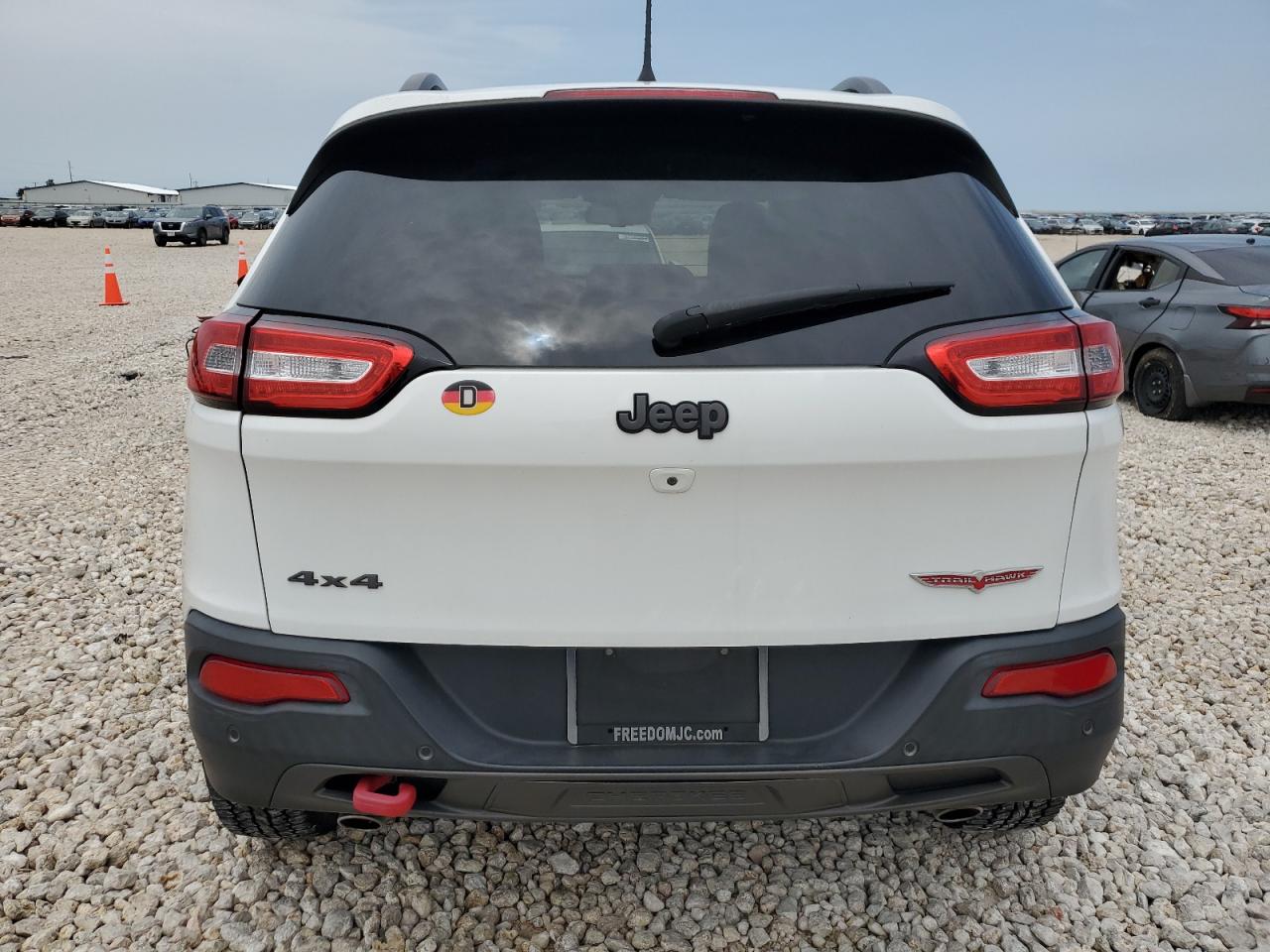 1C4PJMBSXGW111003 2016 Jeep Cherokee Trailhawk