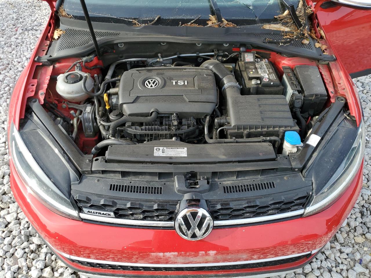 3VWM17AU5JM756959 2018 Volkswagen Golf Alltrack S