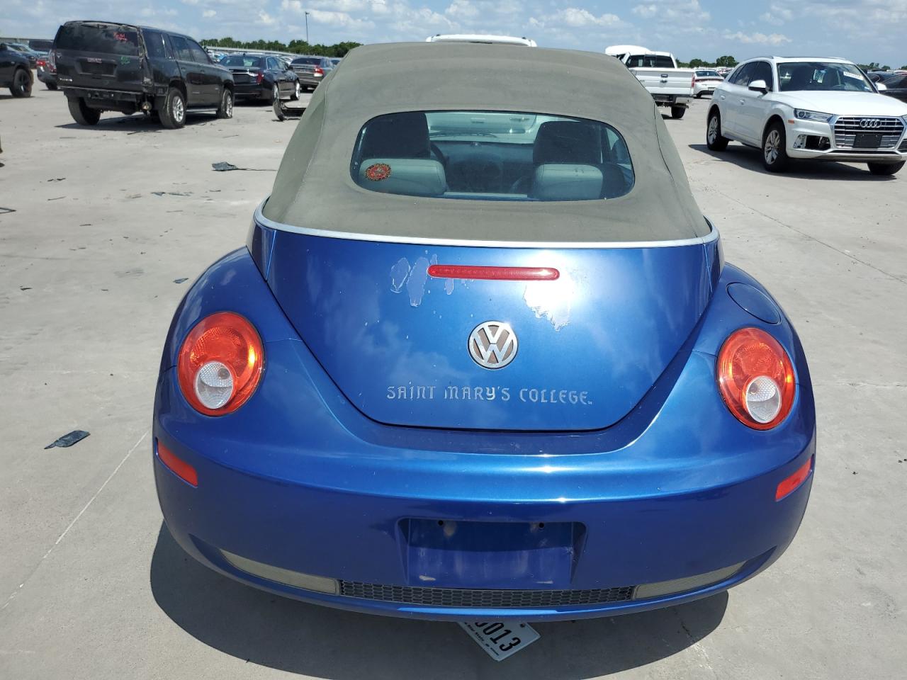 3VWRG31Y77M422506 2007 Volkswagen New Beetle Convertible Option Package 1