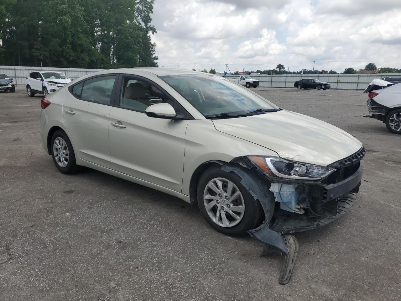 KMHD74LF7HU126425 2017 Hyundai Elantra Se