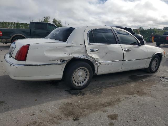 1998 Lincoln Town Car Cartier VIN: 1LNFM83W3WY654929 Lot: 60236134