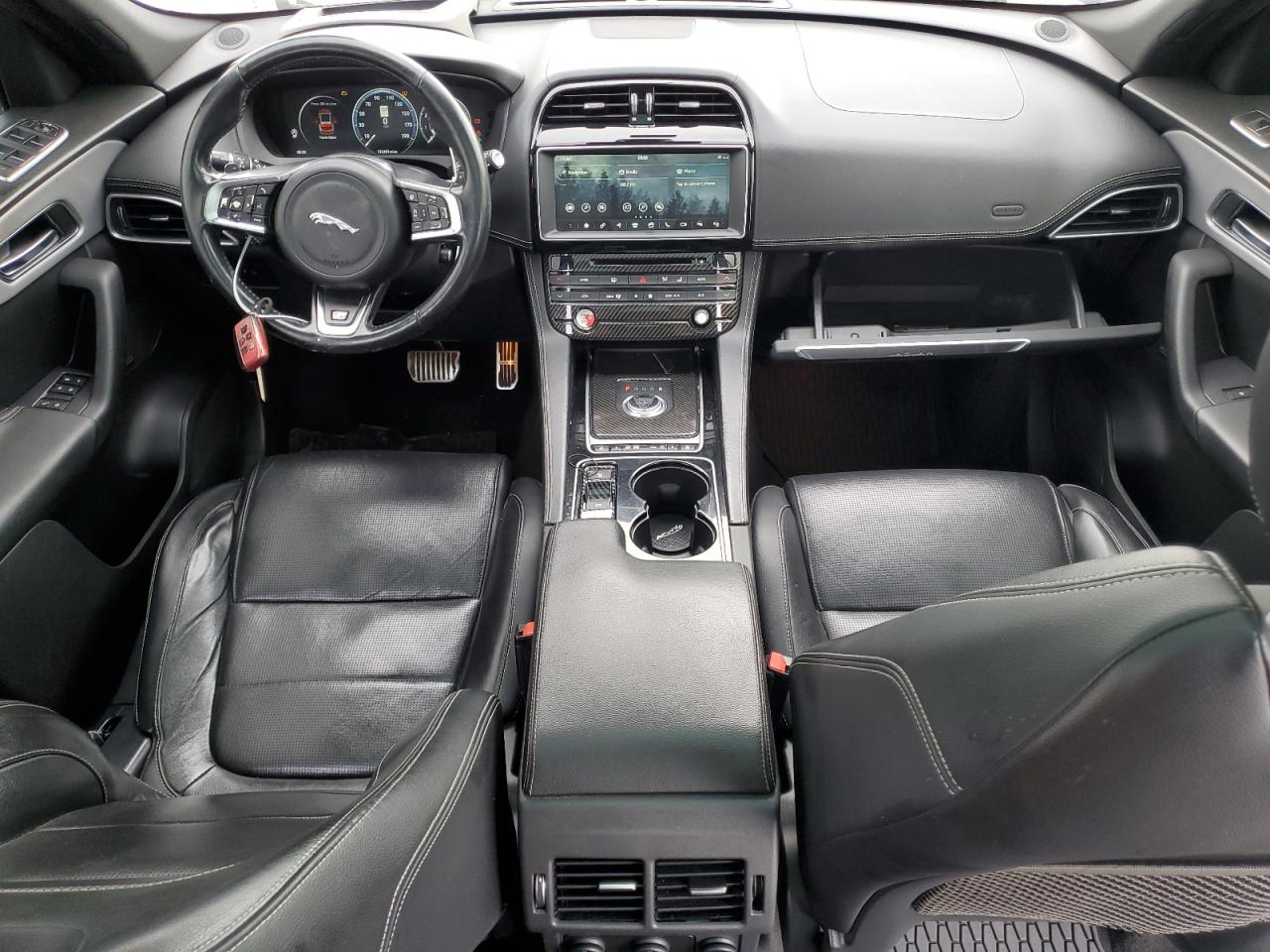 SADCL2BV6HA082500 2017 Jaguar F-Pace R - Sport