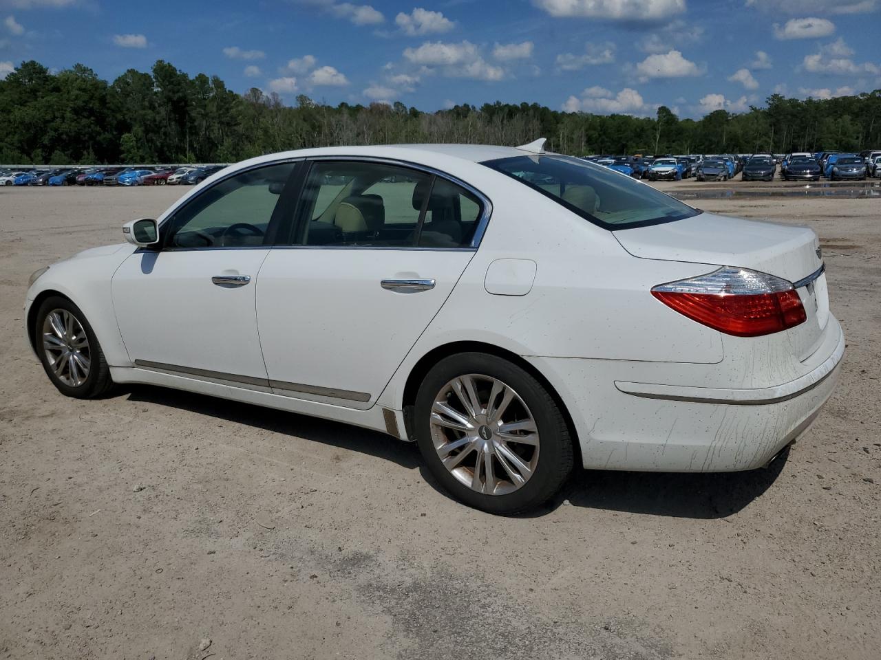 KMHGC4DF2BU127920 2011 Hyundai Genesis 4.6L