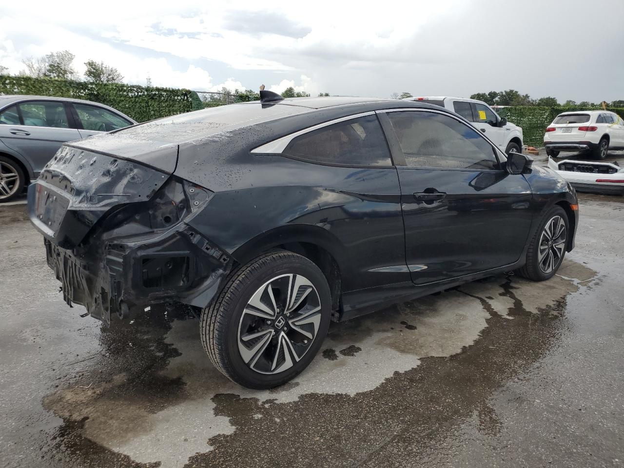 2018 Honda Civic Ex vin: 2HGFC3B31JH355512