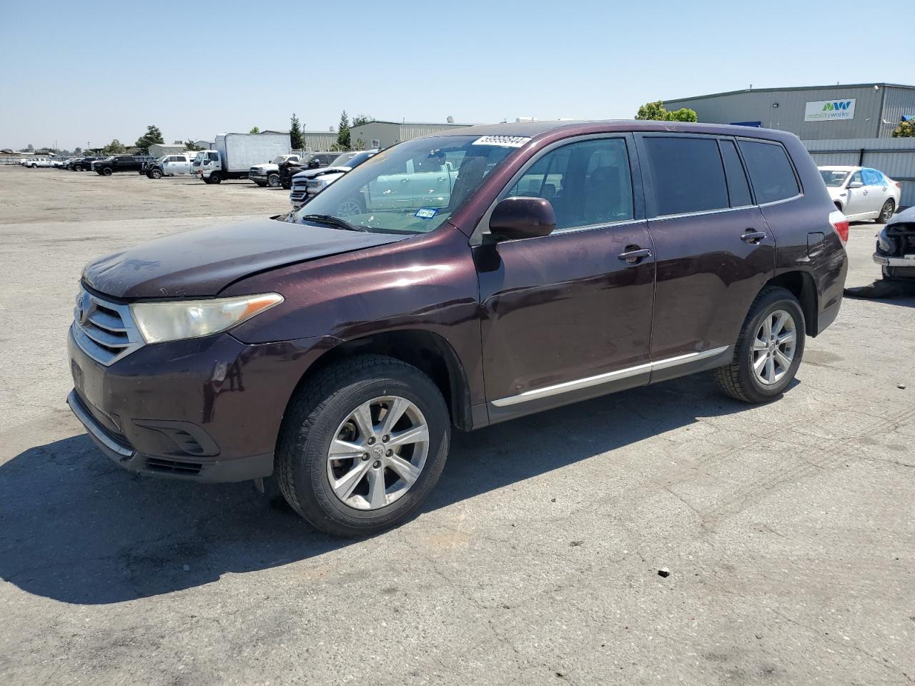 5TDZA3EH6DS037125 2013 Toyota Highlander Base