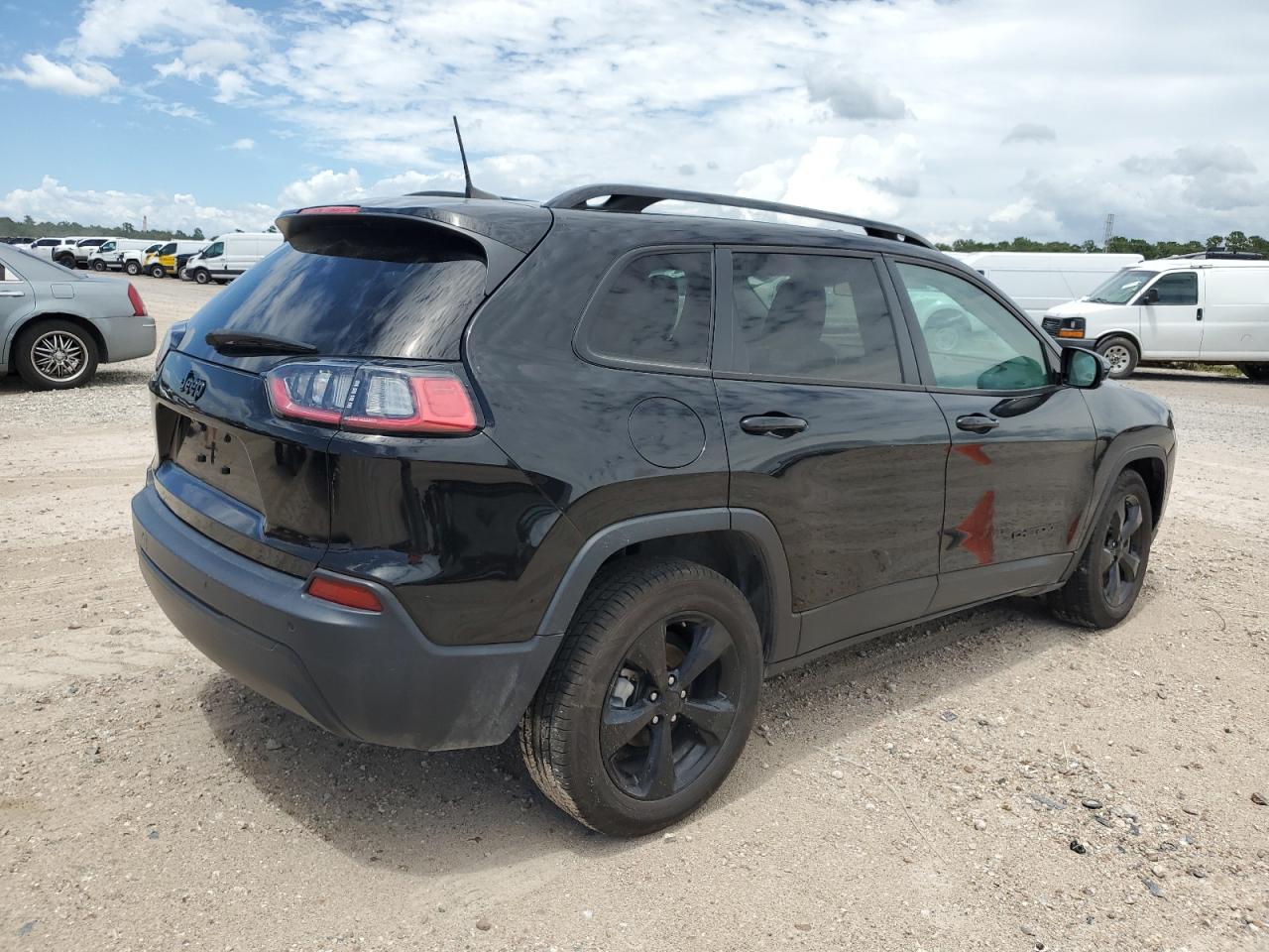 2020 Jeep Cherokee Latitude Plus vin: 1C4PJLLB9LD570859