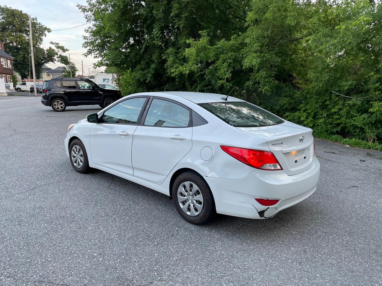 2017 Hyundai Accent Se vin: KMHCT4AE0HU366546