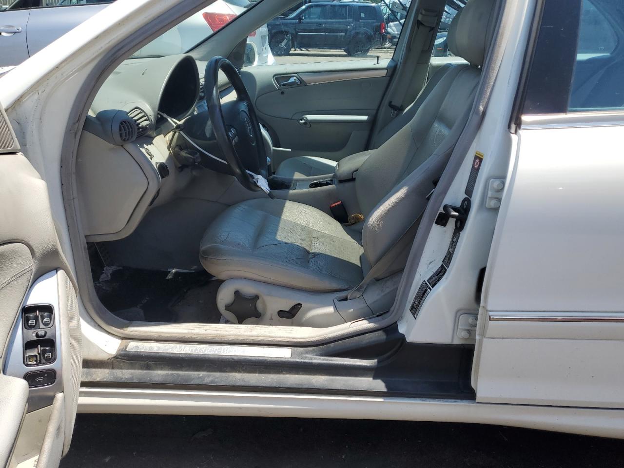 WDBRF40J55F706308 2005 Mercedes-Benz C 230K Sport Sedan