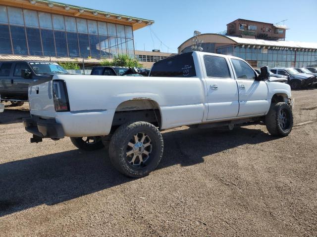 CHEVROLET SILVERADO 2006 white  diesel 1GCHK33206F137229 photo #4