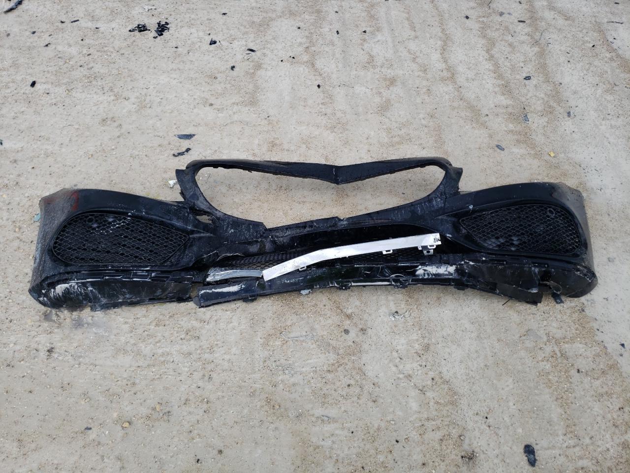 WDDWF4JBXJR412493 2018 Mercedes-Benz C 300