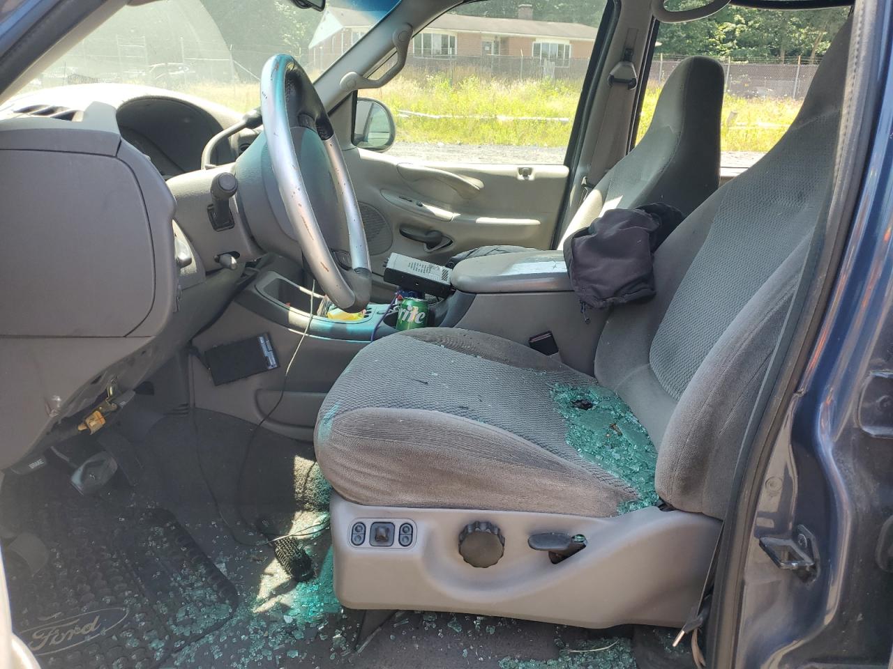 1FMFU16L31LA19689 2001 Ford Expedition Xlt