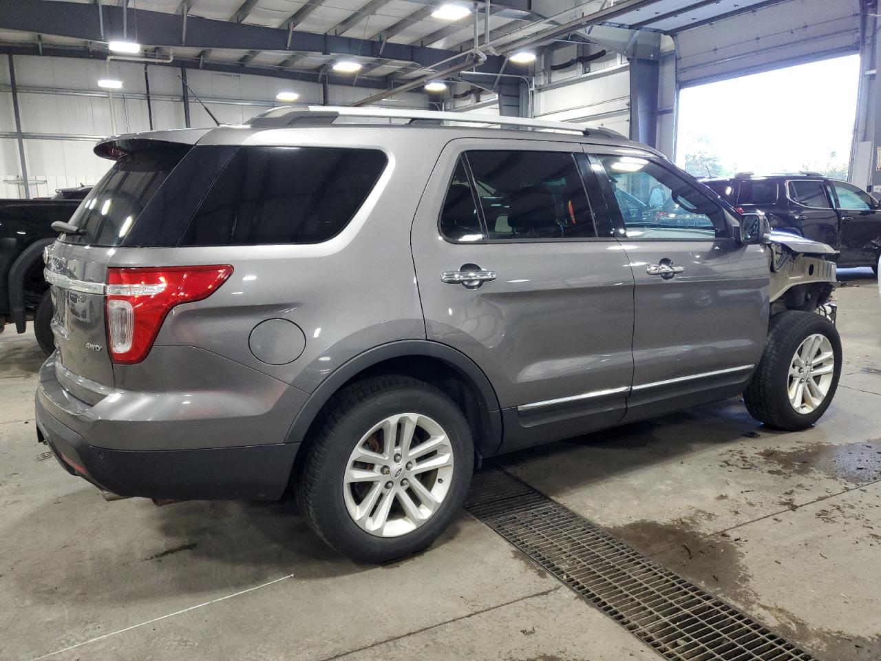 1FM5K8D80DGA28548 2013 Ford Explorer Xlt