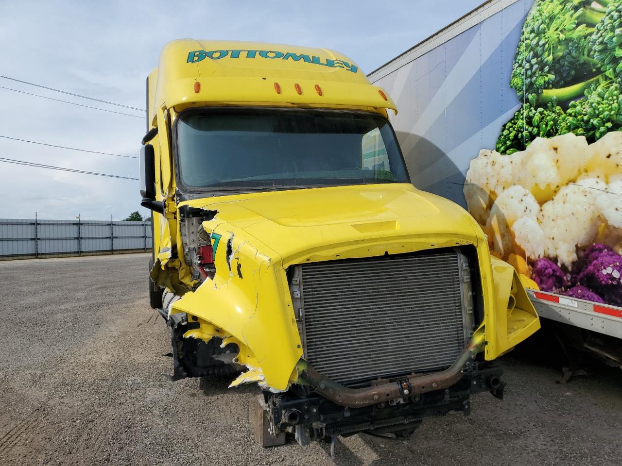 Lot #2991747040 2020 FREIGHTLINER CASCADIA 1