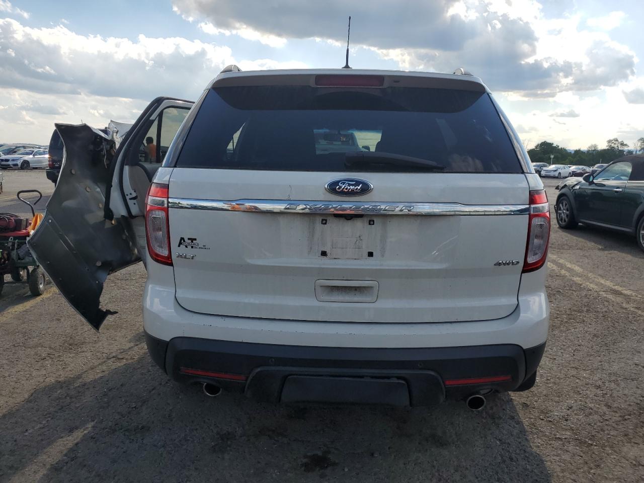 1FMHK8D81CGA01340 2012 Ford Explorer Xlt