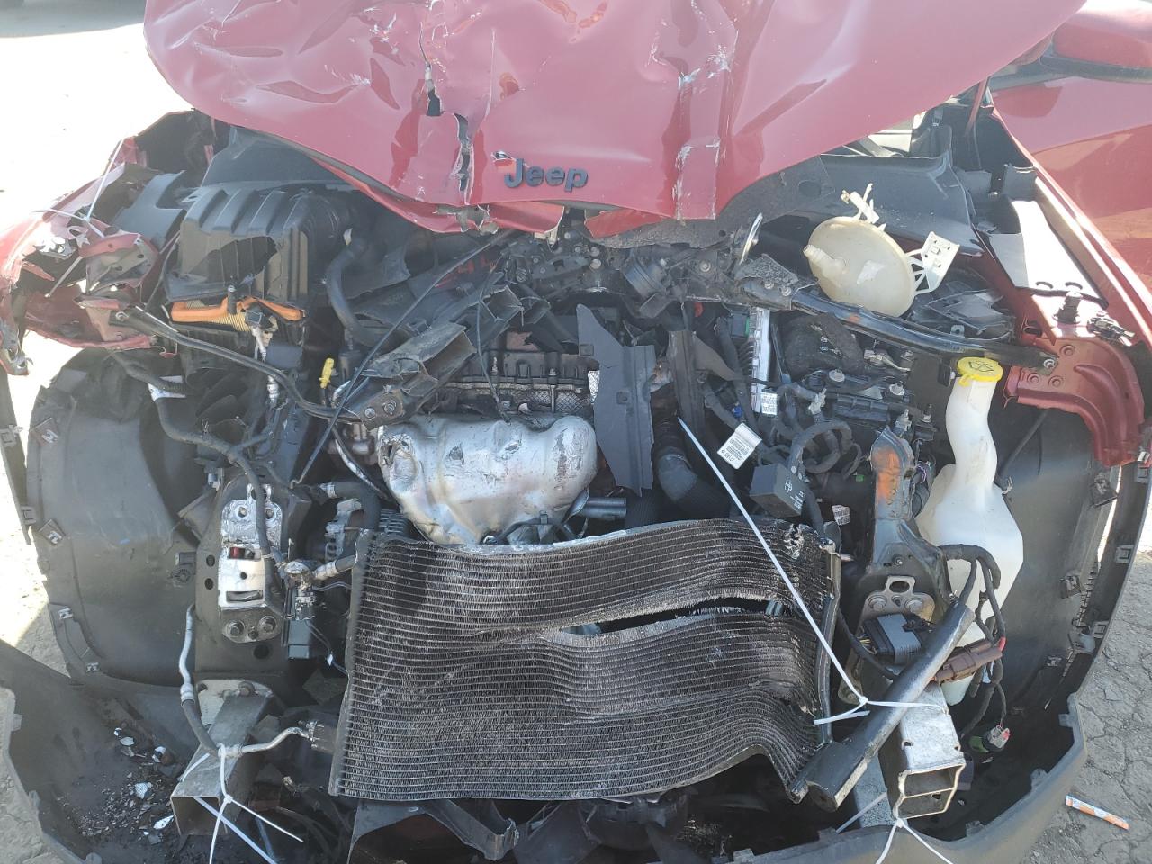 3C4NJDBB2JT398423 2018 Jeep Compass Latitude