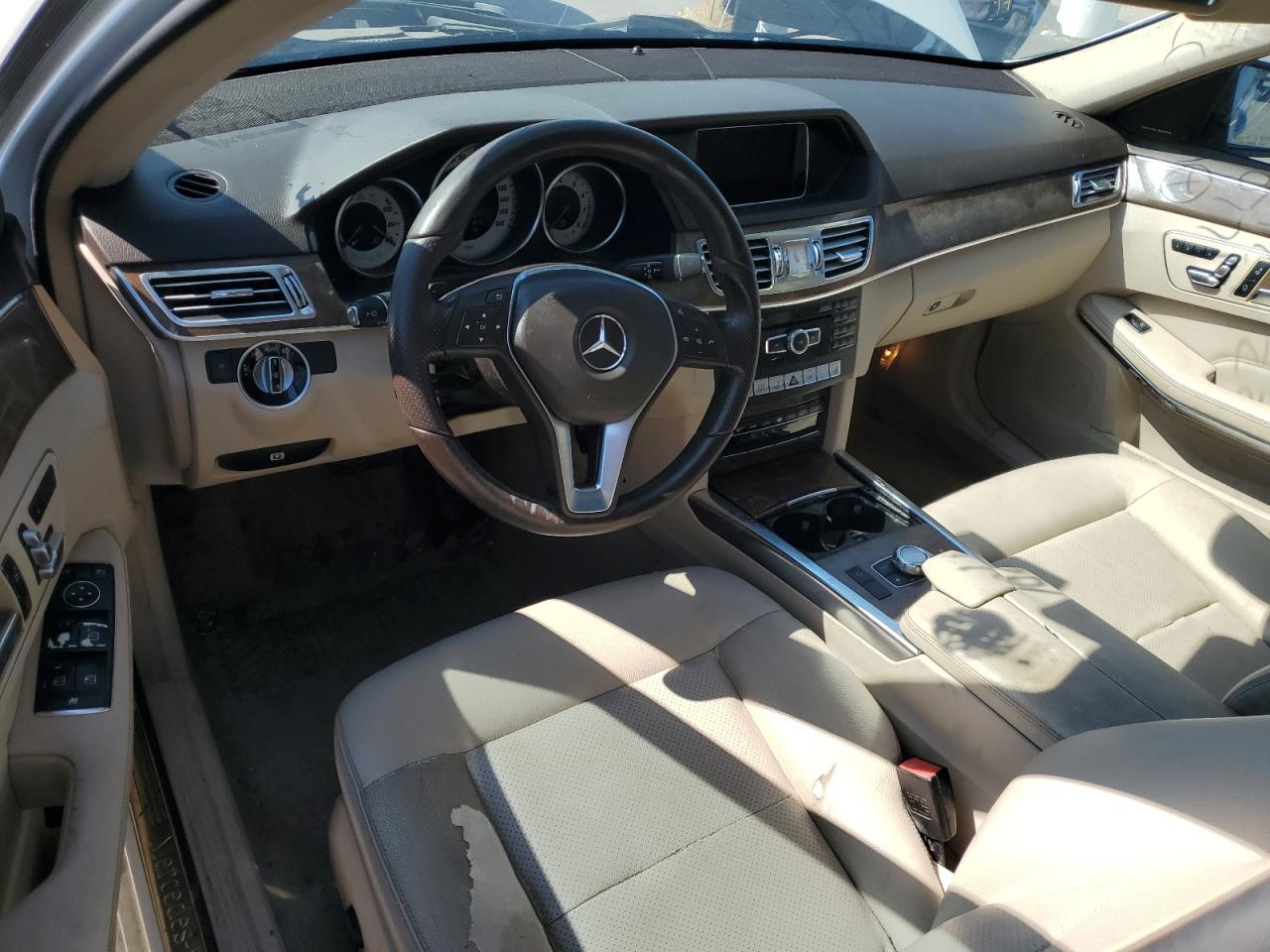 2014 Mercedes-Benz E 350 vin: WDDHF5KB2EA840771