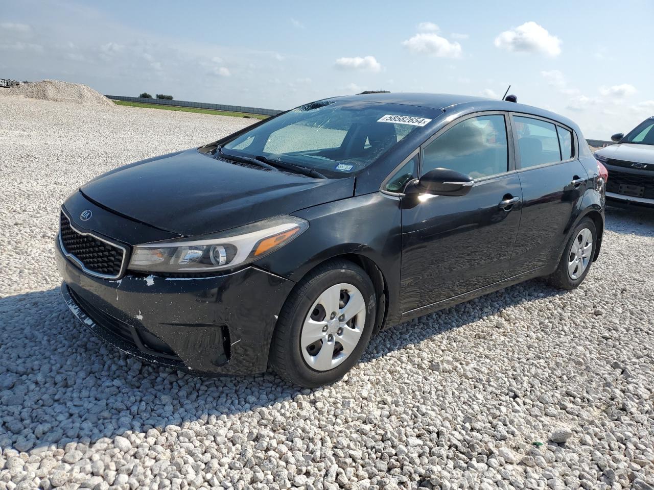 KNAFK5A82H5727108 2017 Kia Forte Lx