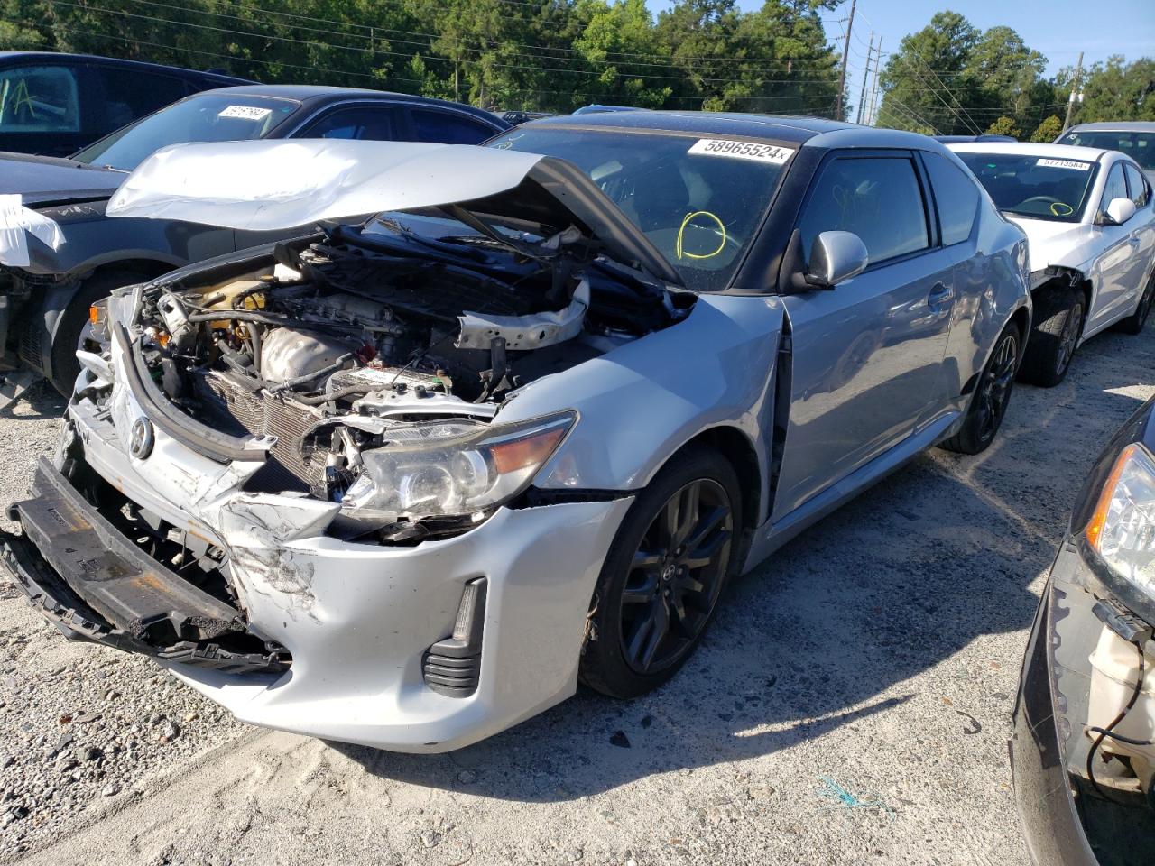 2014 Toyota Scion Tc vin: JTKJF5C72E3072518