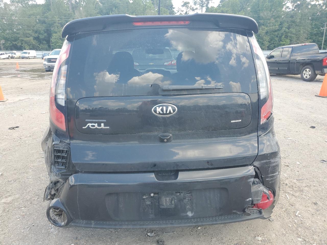 KNDJX3A55G7286683 2016 Kia Soul !