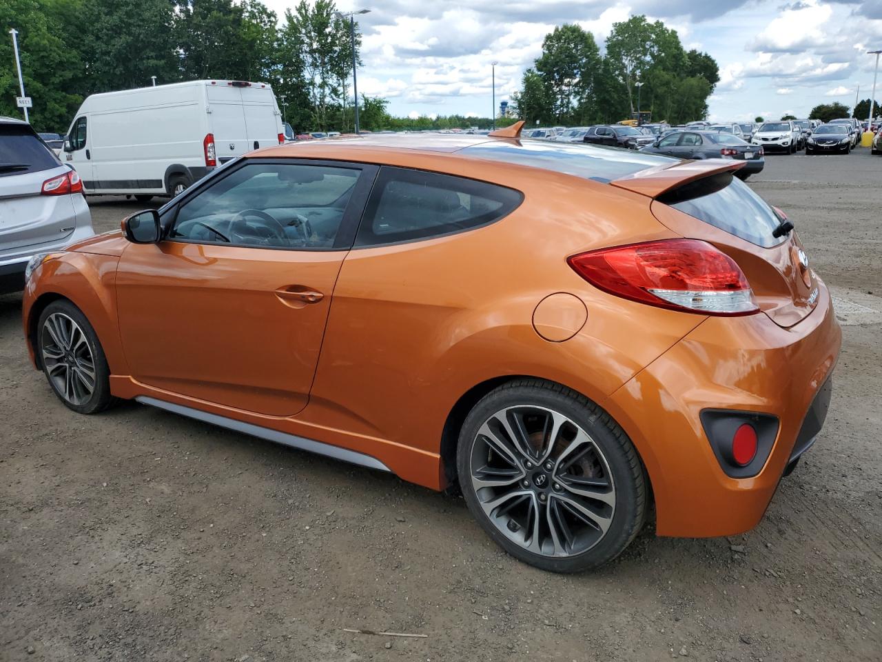 KMHTC6AE1GU266305 2016 Hyundai Veloster Turbo