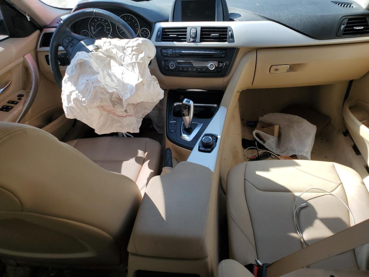 WBA3B1C57F5A06040 2015 BMW 320 I